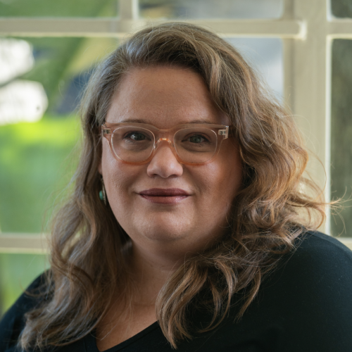 Hanneke Head Shot 2024